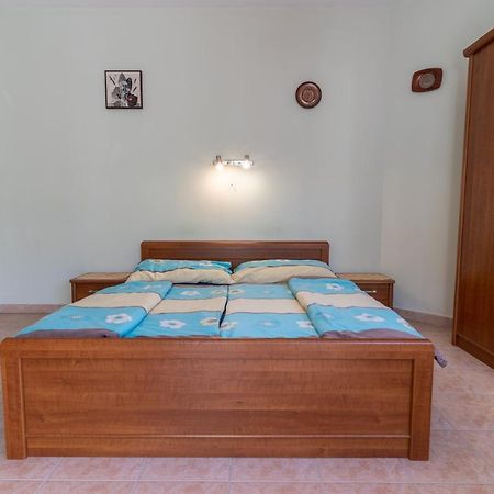 Izabella Panzio Bed & Breakfast Hajdúszoboszló Екстериор снимка