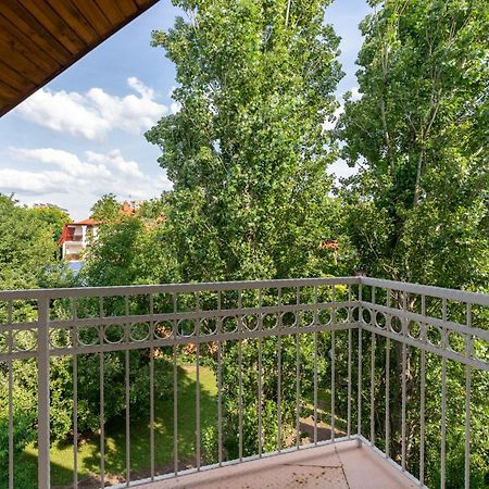 Izabella Panzio Bed & Breakfast Hajdúszoboszló Екстериор снимка