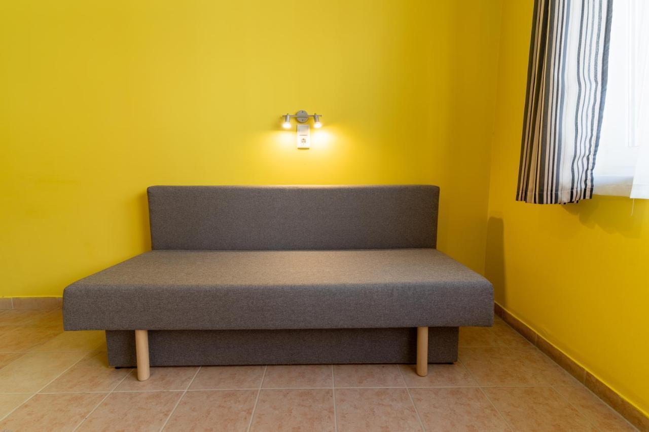 Izabella Panzio Bed & Breakfast Hajdúszoboszló Екстериор снимка