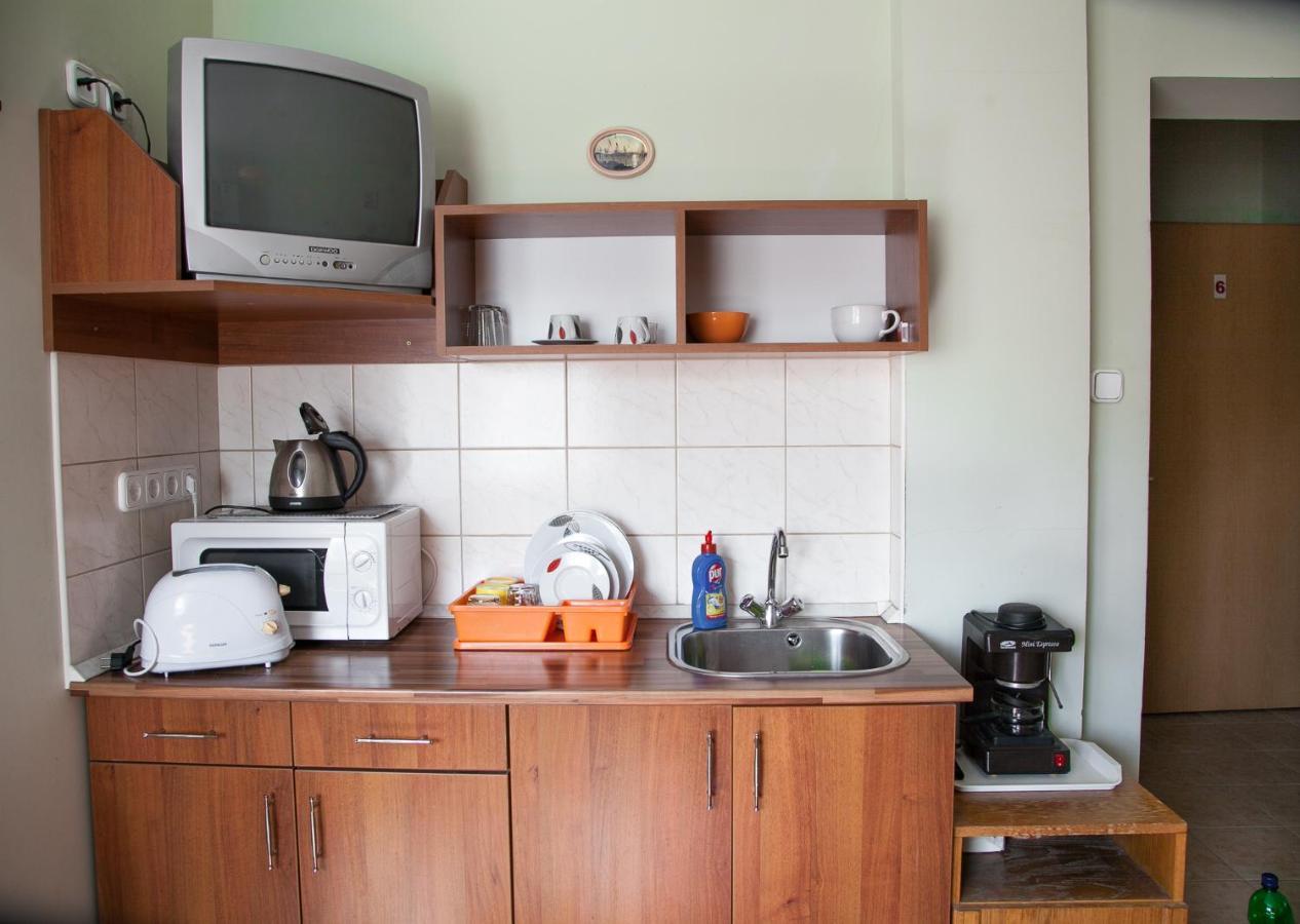 Izabella Panzio Bed & Breakfast Hajdúszoboszló Екстериор снимка
